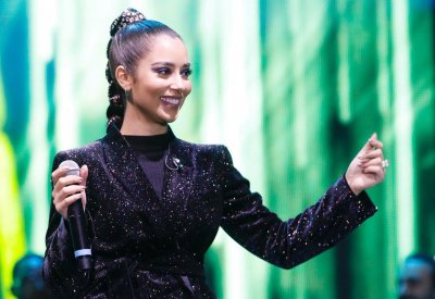 بالصور: "بلقيس" تطرب الجماهير البحرينية بمناسبة الأعياد الوطنية