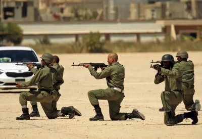 ليبيا.. تجدد الاشتباكات شرق العاصمة طرابلس