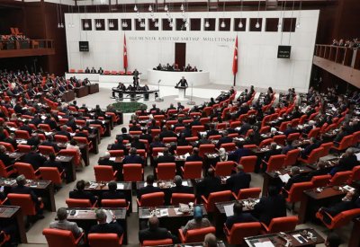 برلمان تركيا يبحث تقديم دعم عسكري سريع لـ"الوفاق" الليبية