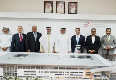 وزير المواصلات يترأس اجتماع مجلس إدارات مجموعة طيران الخليج القابضة