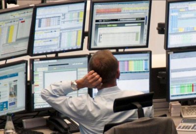 هبوط طفيف لأسهم أوروبا لكن شراء في القطاعات المأمونة يكبح الخسائر