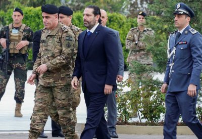 بدء الاستشارات في لبنان.. والحريري يسقط ورقة بيضاء