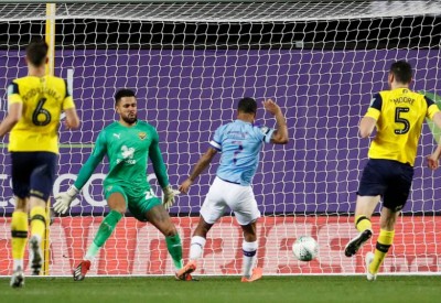 كأس الرابطة الإنجليزية: تأهل قطبا مانشستر وليستر سيتي للمربع الذهبي