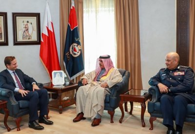 وزير الداخلية يستقبل السفير الإيطالي بمناسبة انتهاء فترة عمله