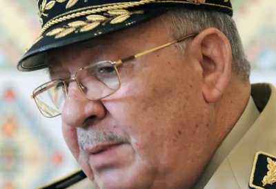 وفاة قايد صالح رئيس أركان الجيش الجزائري بنوبة قلبية