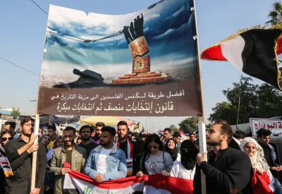 ناشطو بغداد مكممو الأفواه.. وطرقات الجنوب مقفلة