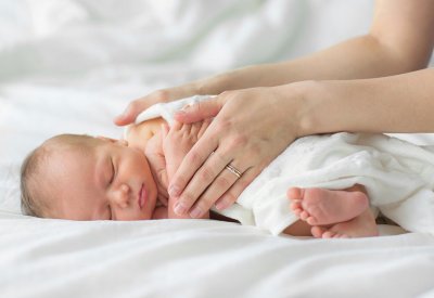 خبير: من أسباب انخفاض الإنجاب رغبة المرأة في تعزيز دورها التنموي