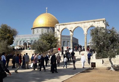 عشرات المستوطنين يقتحمون المسجد الأقصى بحراسة شرطة الاحتلال
