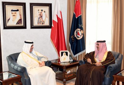 وزير الداخلية يستقبل سفير مملكة البحرين لدى المملكة المتحدة