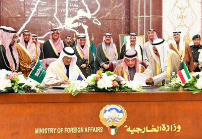 السعودية والكويت توقعان اتفاقية لاستئناف إنتاج البترول من الحقول المشتركة