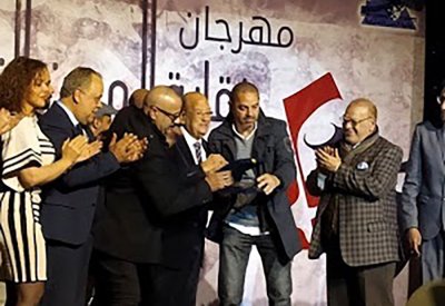 اشرف زكى يكرم النجم الكبير حسن حسنى بحضور نجوم الفن 