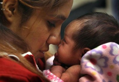  سمنة الأم أثناء الحمل وذكاء الطفل.. دراسة تكشف الرابط 