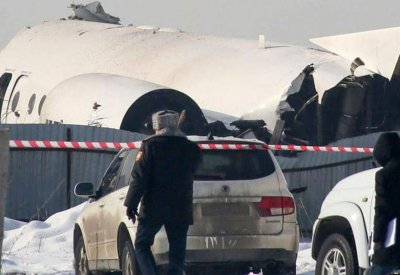  كازاخستان.. مسؤولون يكشفون عدة "أسباب" للكارثة الجوية 