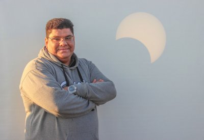 الفلكي الحجري: البحرين تفتتح عام 2020 بقمر مخسوف كذباً