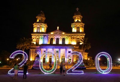 العالم يتأهب للحظة بداية 2020