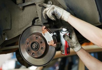 كيف تحافظ على عمر أطول لمكابح سيارتك 