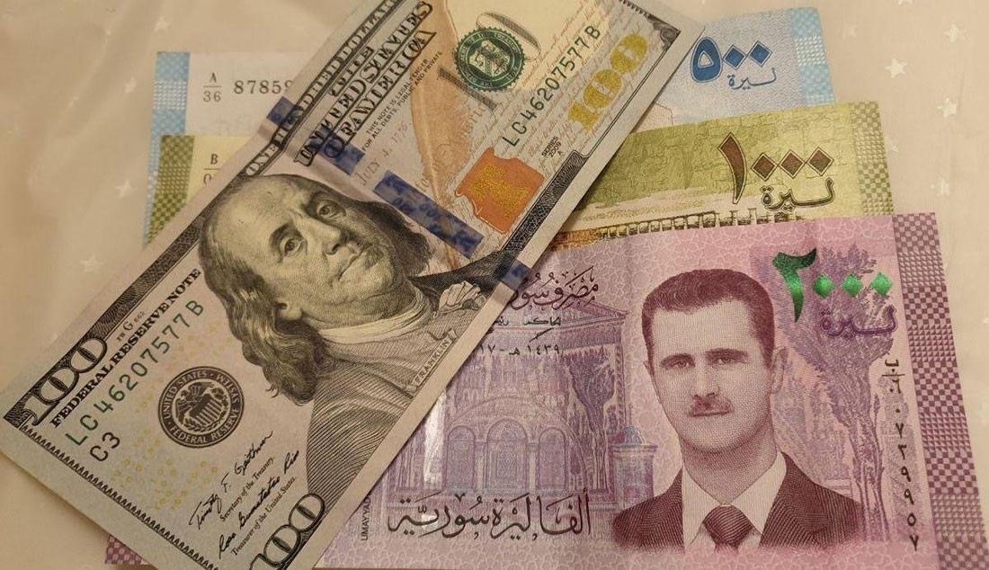  الليرة السورية تسجل مستوى قياسياً منخفضاً 