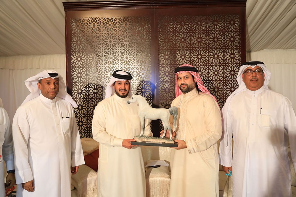 تواصل منافسات بطولة العيد الوطني لجمال الخيل العربية الأصيلة العاشرة