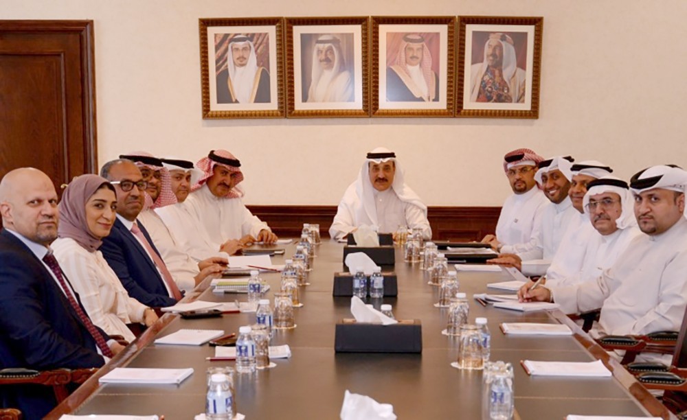 وزير العمل يبحث مع الجمعية البحرينية لمعاهد التدريب الخاصة الارتقاء بالموارد البشرية الوطنية