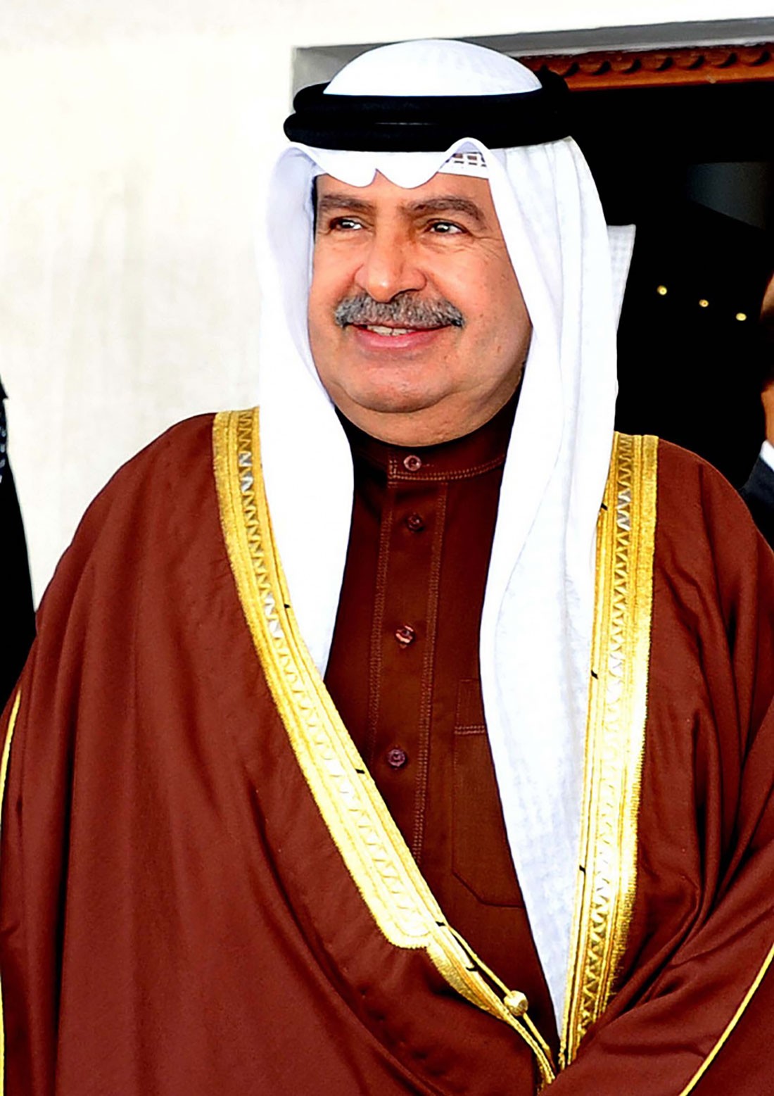  سمو الشيخ علي بن خليفة يهنئ سمو الشيخ ناصر بفوز المنتخب الوطني