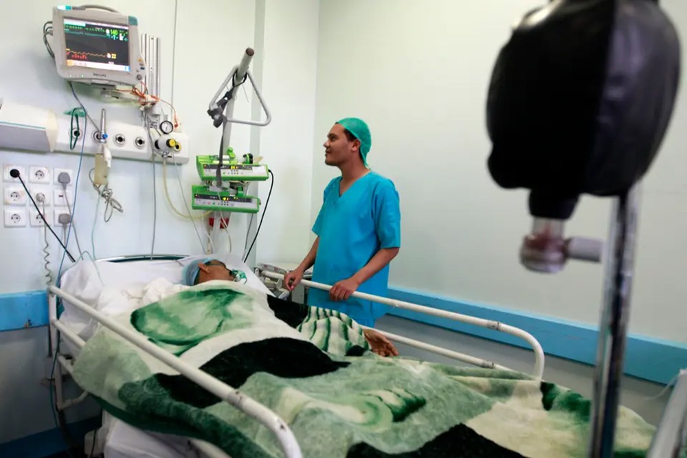 اليمن.. ضريبة حوثية على كل عملية طبية بالمستشفيات الخاصة