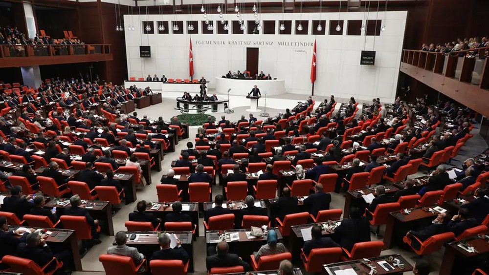 برلمان تركيا يبحث تقديم دعم عسكري سريع لـ"الوفاق" الليبية