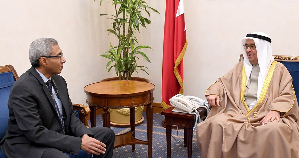 محمد بن مبارك يستقبل سفير مصر