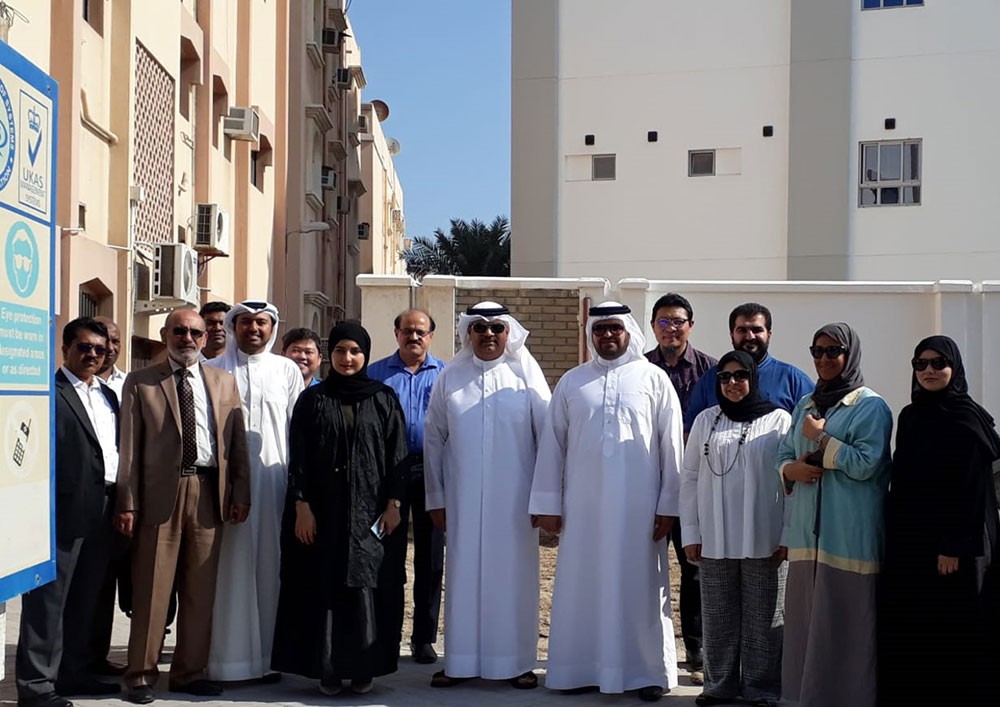 "وكيل الأشغال" يتفقد مشروع انشاء مبنى إضافي بمدرسة المحرق الابتدائية للبنات