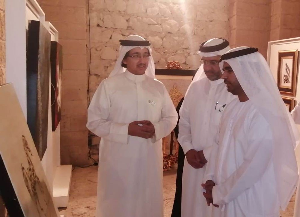 الهداية الخليفية تفوز بالمركز الأول في مسابقة الخط العربي للمدارس الثانوية