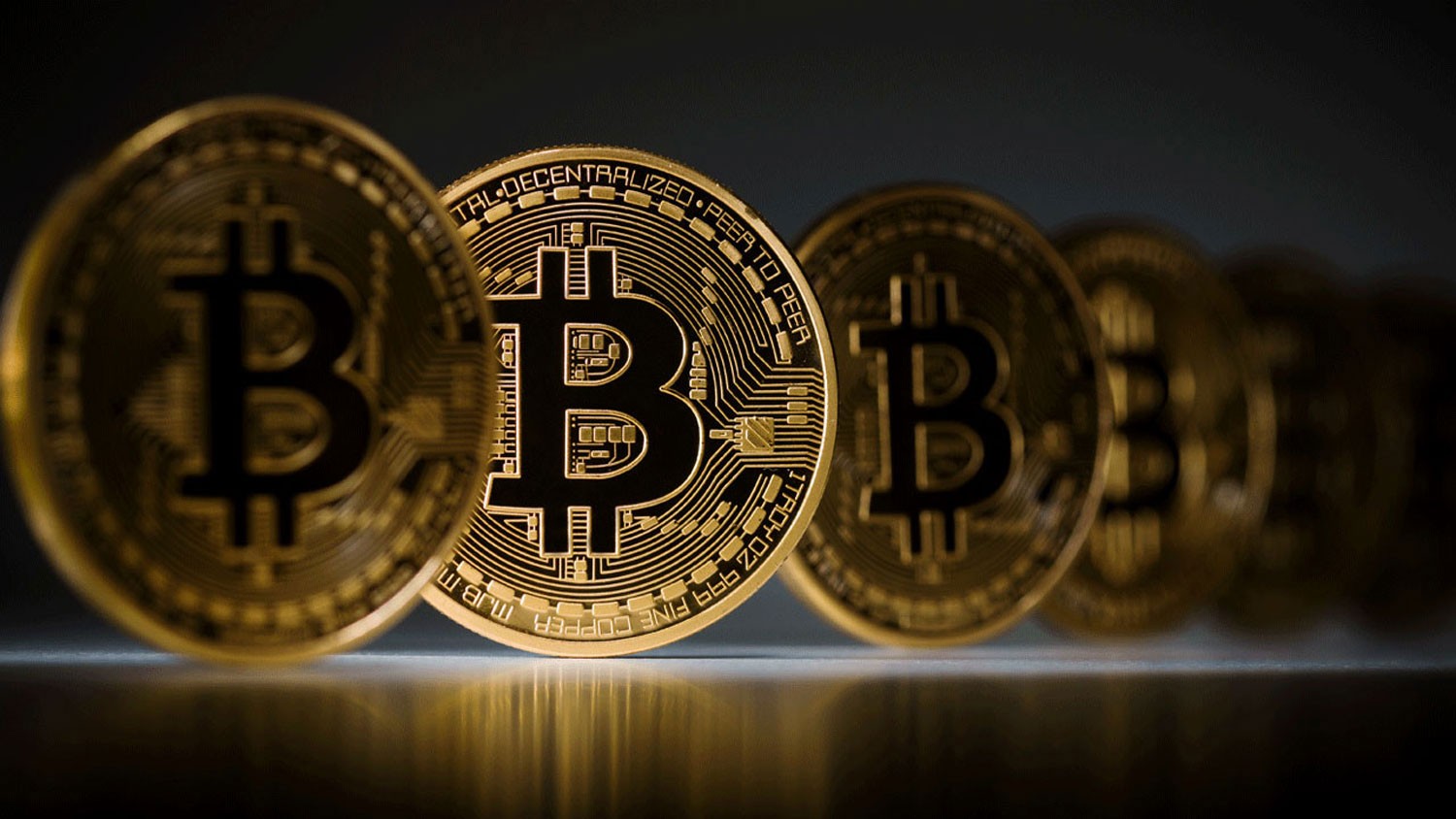 جنون "بتكوين" يقودها لمكاسب صاروخية في 10 ساعات