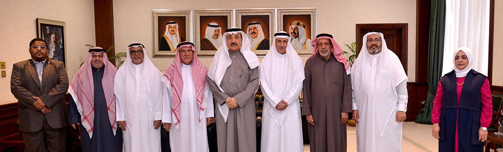 وزير العمل والتنمية الاجتماعية يرعى حفل الزواج الجماعي (تكامل2)