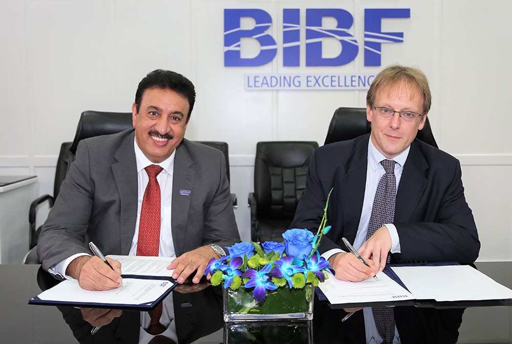 تعاون مشترك بين معهد «BIBF» و«British Council» لتأهيل الشباب البحريني