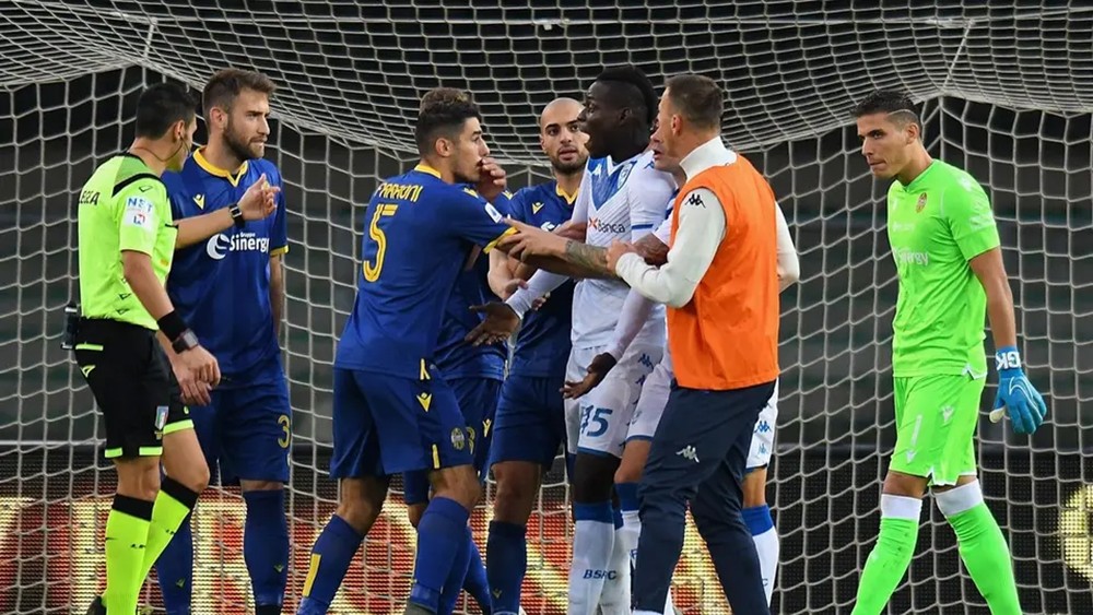 بالوتيلي يرغب بالاستمرار مع بريشيا