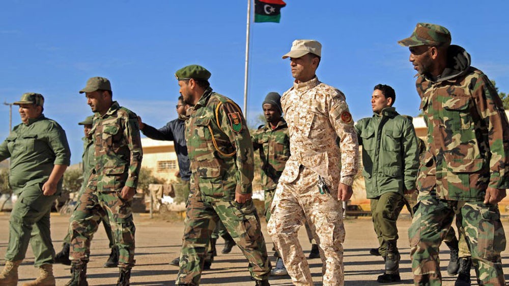 اشتباكات بالسلاح الثقيل بين الجيش والوفاق جنوب طرابلس