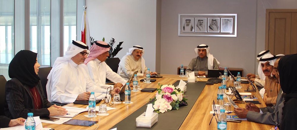 "المناقصات والمزايدات" يفتح مظاريف 93 عطاء لــ10 مناقصات و5 مزايدات مطروحة