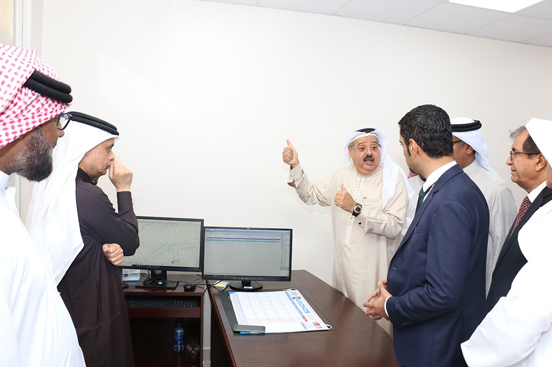 وزير شئون الكهرباء والماء يفتتح مركز المحافظة الشمالية لطوارئ الكهرباء