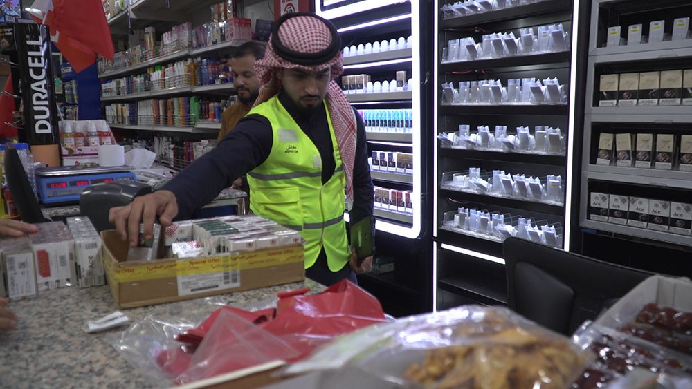 وزارة الصناعة والتجارة والسياحة تكثف حملاتها التفتيشية على منافذ بيع منتجات التبغ