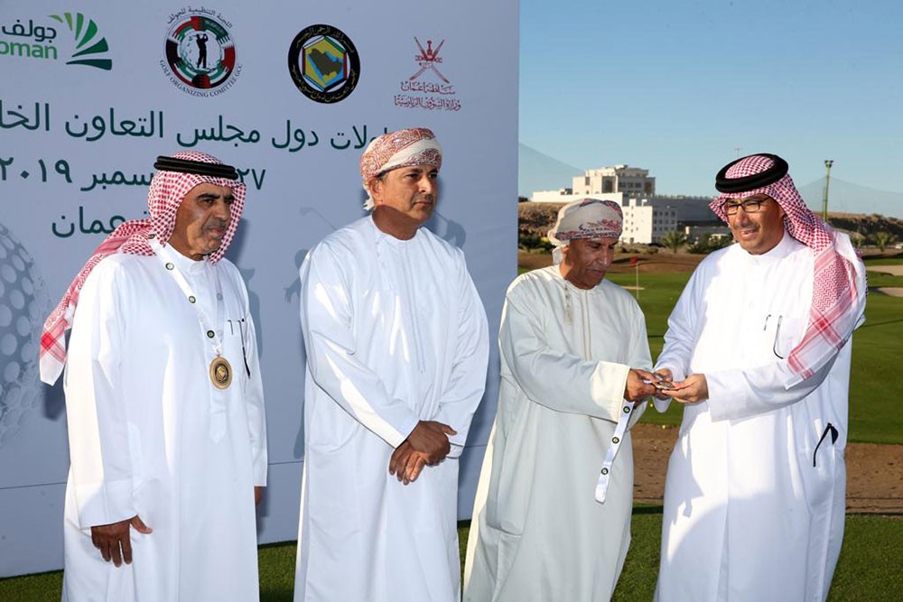 اللجنة التنظمية الخليجية للجولف تكرم الرئيس والأمين العام للجنة السابقين