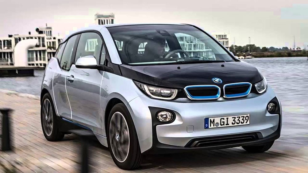 نصف مليون سيارة كهربائية من BMW تجوب طرقات العالم