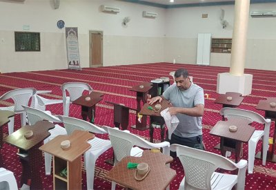 بالصور: حملة "ملكاوية" لتنظيف مساجد القرية أسبوعيا.. وتعطير "الشيخ مرشد" اليوم