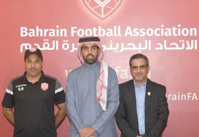 اتحاد الكرة يبتعث مدرب منتخب الشباب ومساعده لفترة معايشة بنادي سلافيا براغ التشيكي