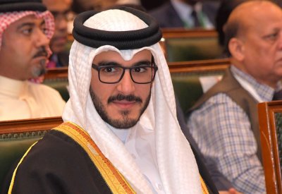 عيسى بن سلمان يصدر قرارا بشأن عضوية في الهيئة العليا لنادي راشد للفروسية