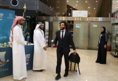 وصول ريال مدريد وفالنسيا إلى جدة استعداداً لـ"السوبر"