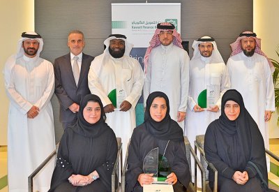 بيت التمويل الكويتي يكرم نخبة من موظفيه للربع الثالث ضمن برنامج "فرسان بيتك"