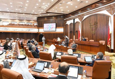 "الشورى" يوافق على تحمل العامل الأجنبي دفع نفقات عودته لبلاده