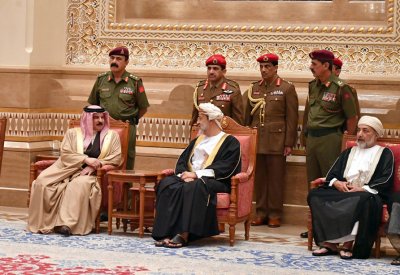 جلالة الملك يقدم التعازي بوفاة السلطان قابوس