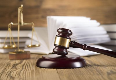 "التأمينات" و 5 بنوك تطالب الصانع بـ 912 مليون دينار