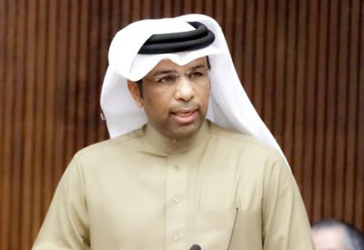 الدوسري: إنهاء إجراءات تثبيت 110 موظفا من العاملين بعقود مؤقتة