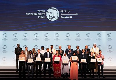 محمد بن زايد يكرم الفائزين بـ"جائزة زايد للاستدامة 2020"