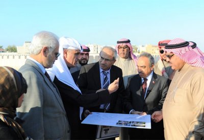 خلف والذوادي يتفقدان مشروع تطوير الطرق بسوق واقف وإنشاء منتزه في مدينة حمد